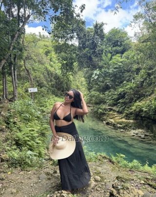 trans girl Yaleg 7668202