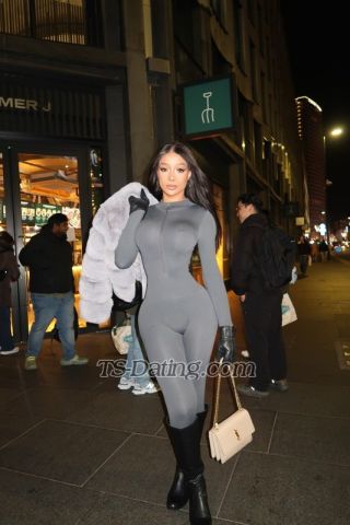 trans girl Yarasaantosz 6860535