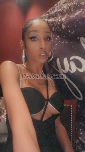 trans girl Yaricream 1706337