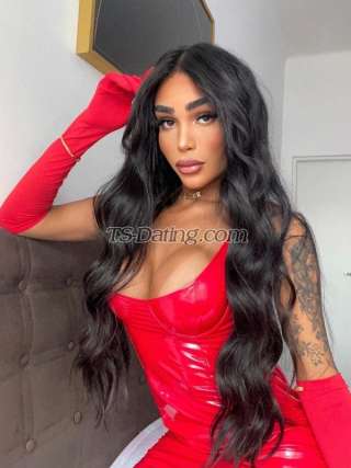 trans girl YasminAndrad 1644202