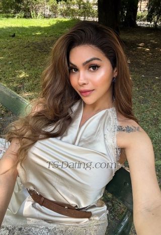 trans girl YasminSantos 3359266