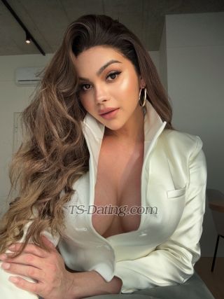 trans girl YasminSantos 8616309