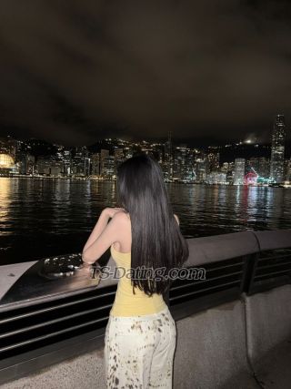 trans girl Yiwlycici 3370235