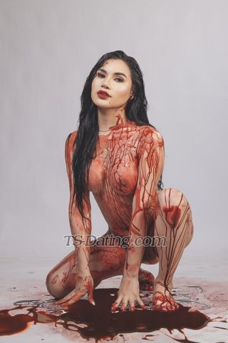 trans girl Yogirlmaicah 9378355