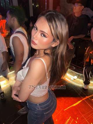 trans girl YolandaBelle 2087096