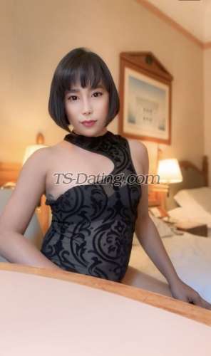 trans girl YoungTsRhian 9518607