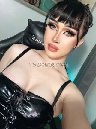 Shemale Yourvana 8139260