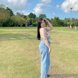 trans girl Yourvana 8205113