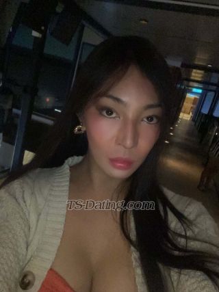 trans girl Yumibells 9307303