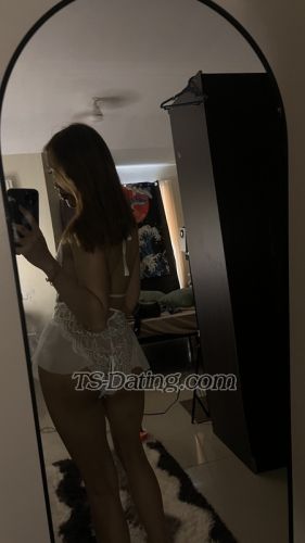 trans girl Yumilicous 7629249