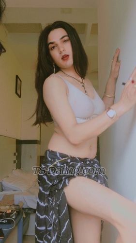 trans girl YuvikaGupta 0067408