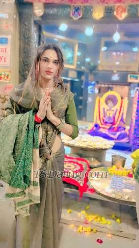 trans girl YuvikaGupta 0434632