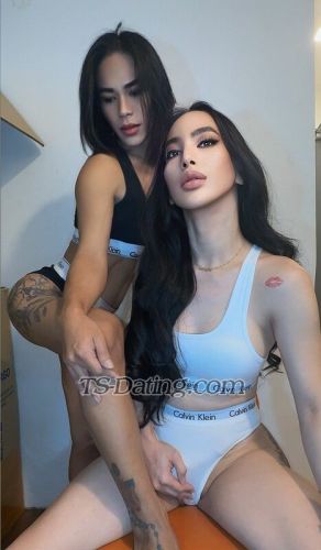 trans girl Yvonellabig 6733035