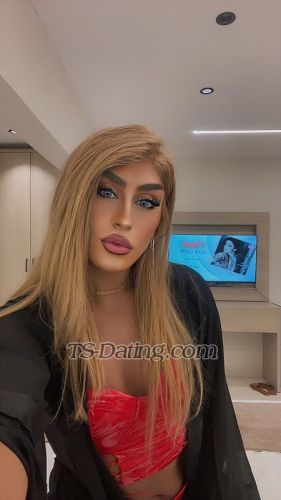 trans girl Zairn 7949370
