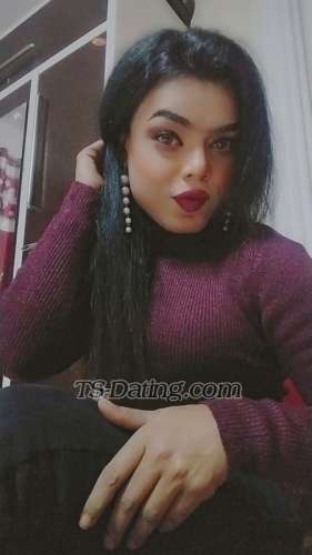 trans girl Zaramalik 9073120