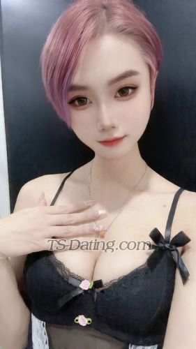 trans girl Zevvi1997 6747146