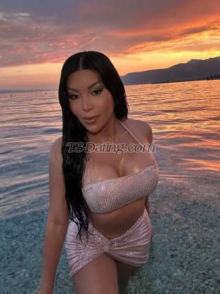 trans girl jimenabratz1 7420170