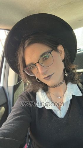 trans girl ZoeAmericana 8330492