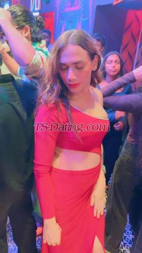 trans girl Zoyashake 8946947